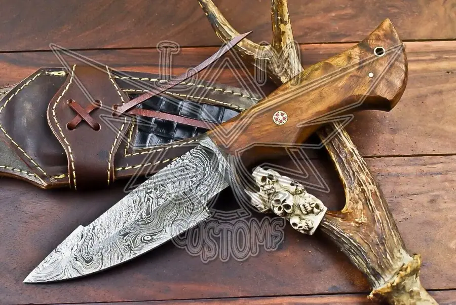 Hunting knives
